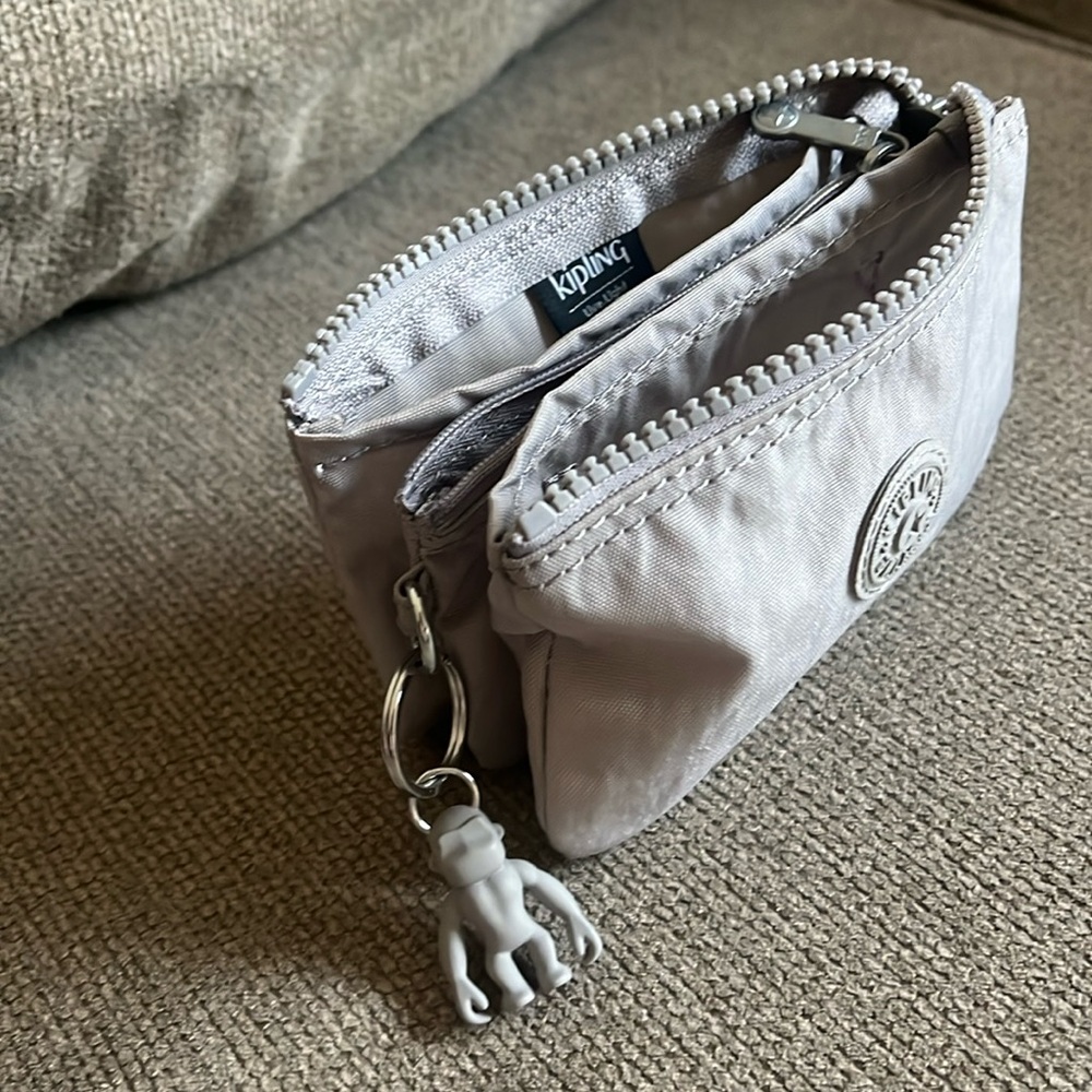 Kipling Gray large Creativity pouch. - Picture 2 of 7